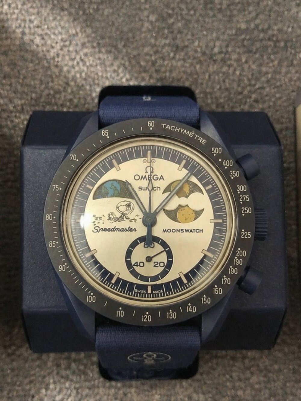 OMEGA x Swatch Mission to Earthphase Moonshine Gold Snoopy Blue